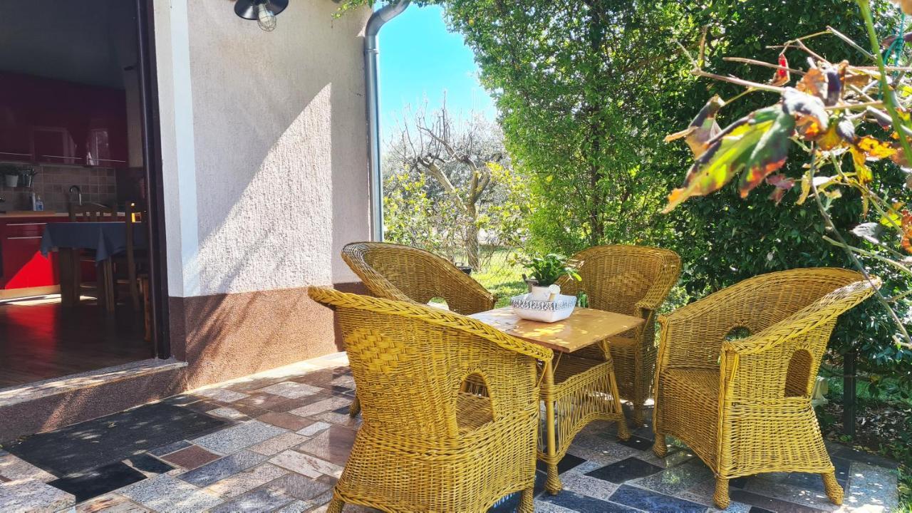 Apartman Kos Rosini Buitenkant foto