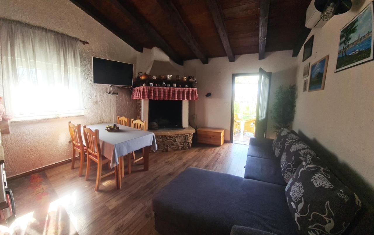 Apartman Kos Rosini Buitenkant foto